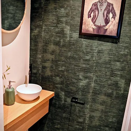 - Valset - App 8-10 Pers - Renovation Totale 2024 Апартаменты